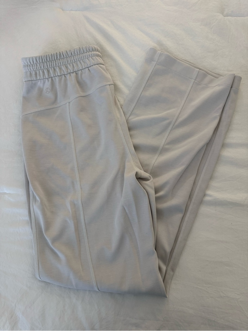 Lululemon Light Gray sweatpants with Wide Waistband on